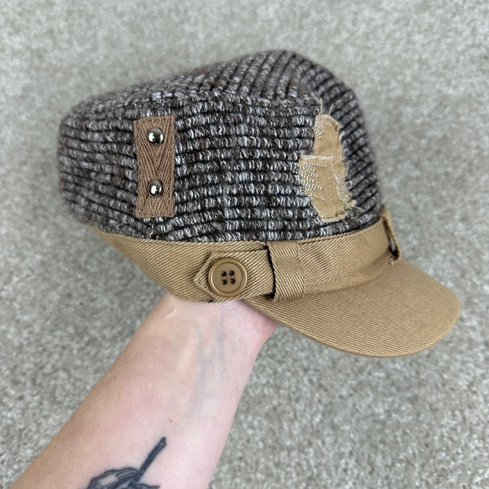 D&Y Newsboy Cadet Hat Brown Tan Knit Distressed Military Cap Y2K Indie Elastafit